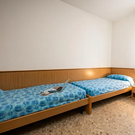 Aurora A Apartment *